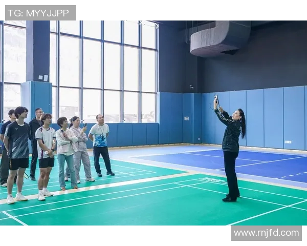 南京羽毛球队在冠军赛中的个人能力表现分析与点评 南京羽毛球队在冠军赛中的个人能力表现分析与点评